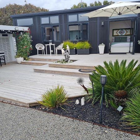 ワイカナエAroha Tiny House Peka Pekaアパートメント エクステリア 写真