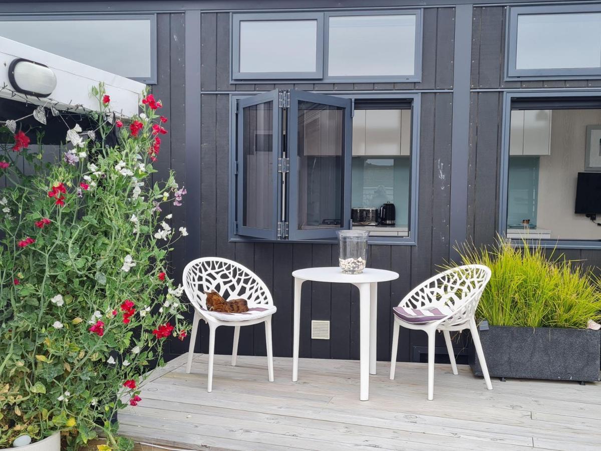 ワイカナエAroha Tiny House Peka Pekaアパートメント エクステリア 写真