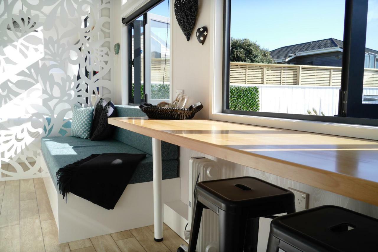 ワイカナエAroha Tiny House Peka Pekaアパートメント エクステリア 写真